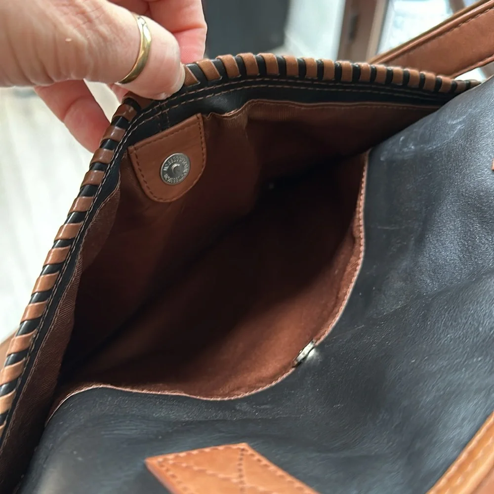 ili New York Leather Bag 💼